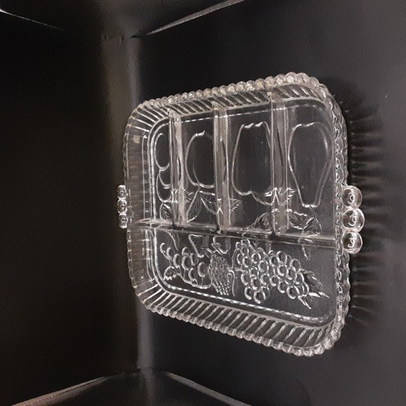 Vintage Indiana Glass Divided Clear Fruit Platter 12.75" X 9" - Picture 5 of 9
